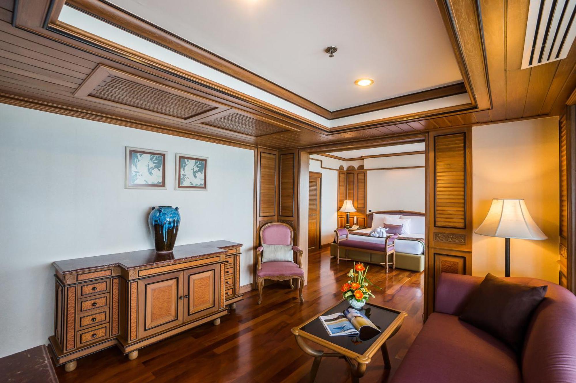 Royal Cliff Grand Hotel Pattaya Exterior photo