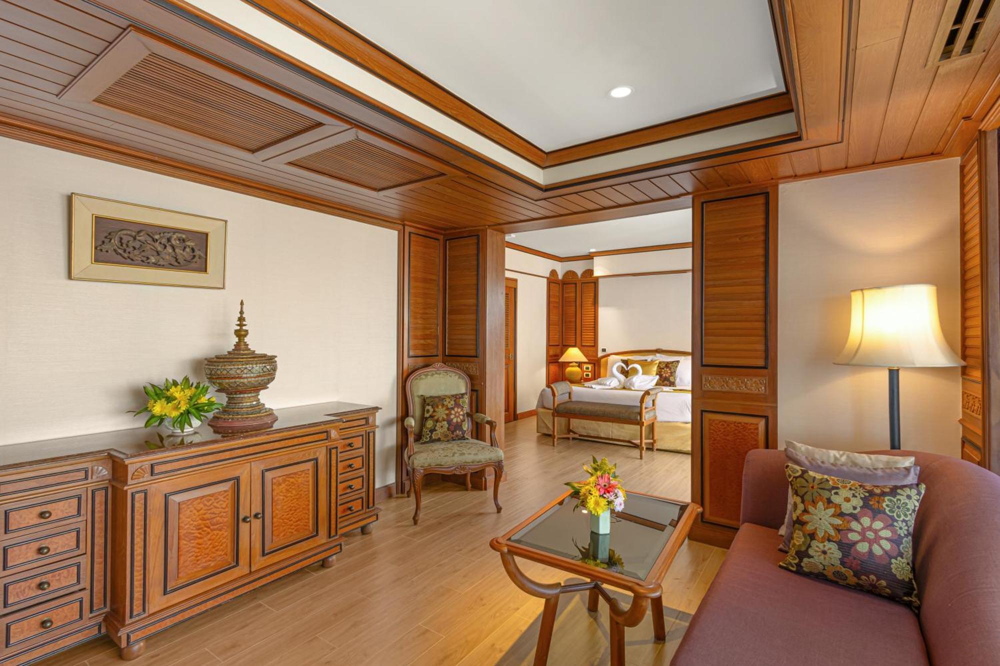 Royal Cliff Grand Hotel Pattaya Exterior photo