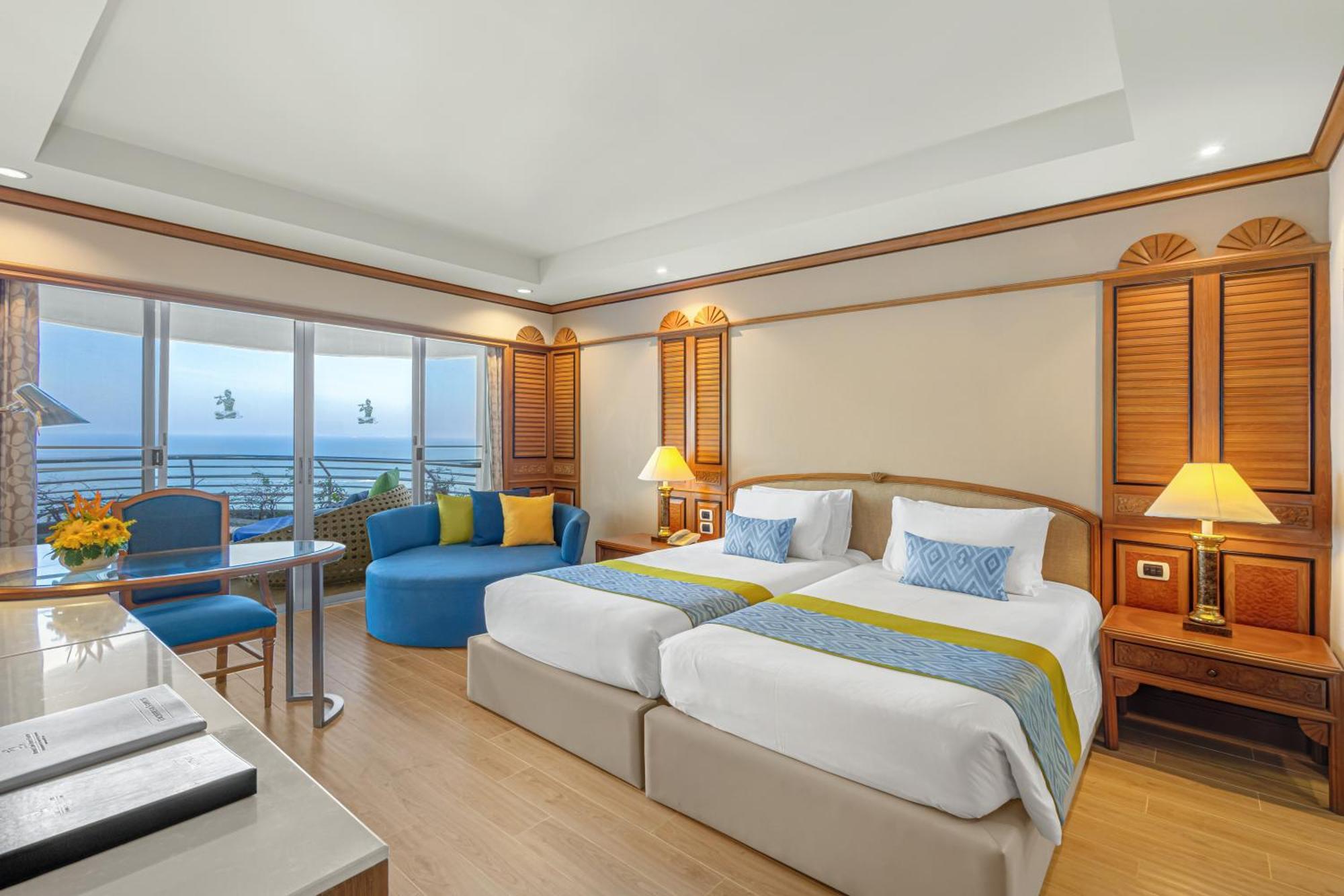 Royal Cliff Grand Hotel Pattaya Exterior photo