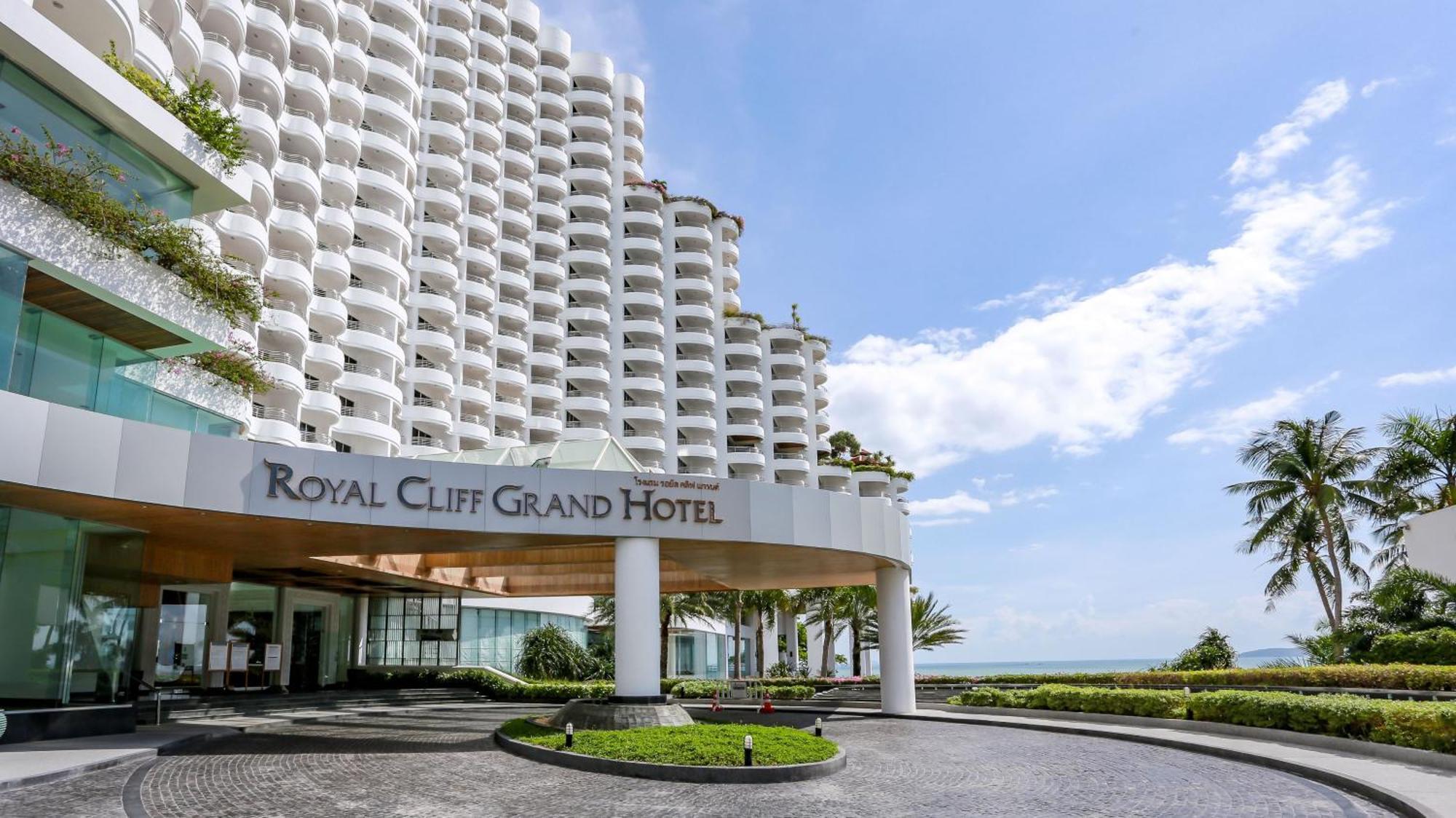 Royal Cliff Grand Hotel Pattaya Exterior photo