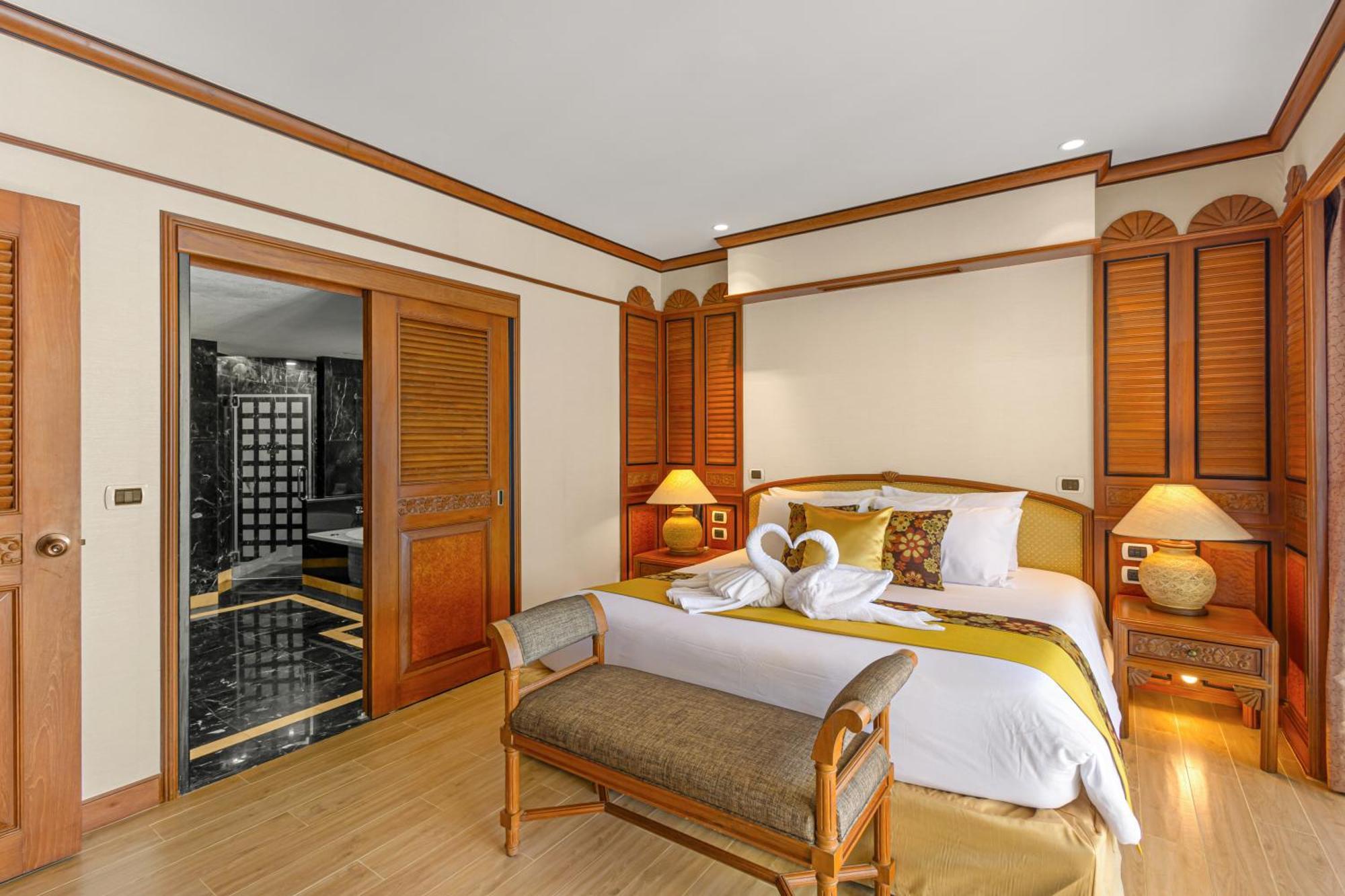 Royal Cliff Grand Hotel Pattaya Exterior photo