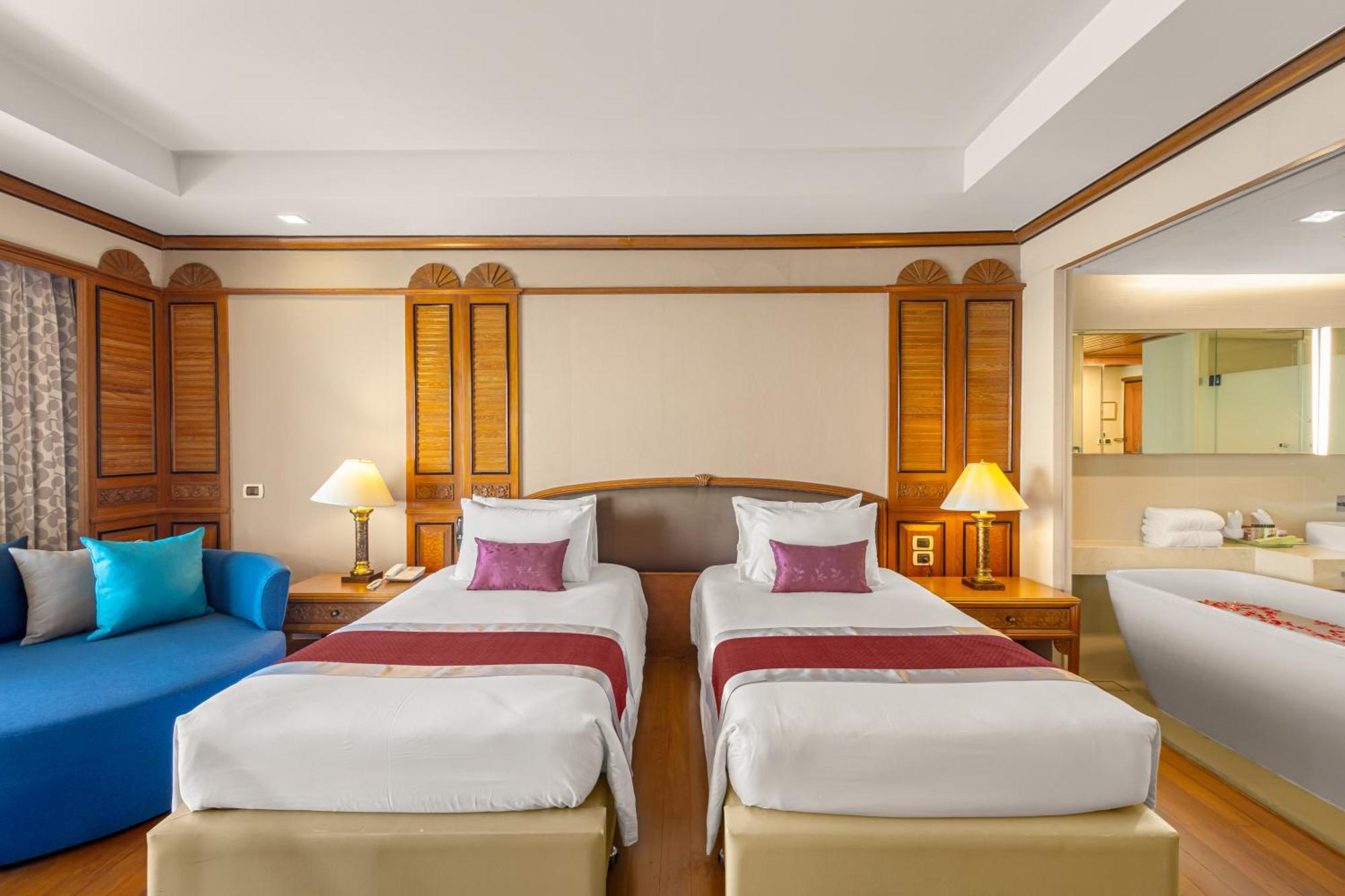 Royal Cliff Grand Hotel Pattaya Exterior photo
