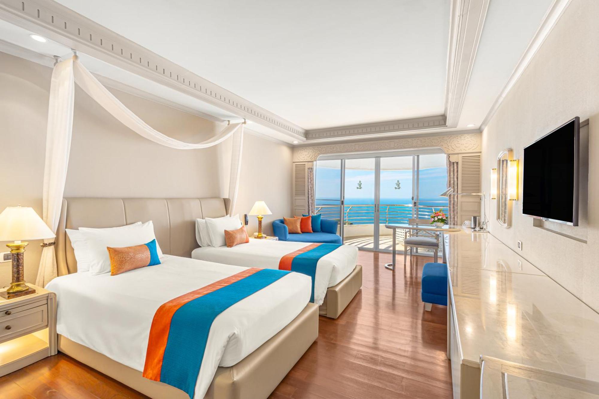 Royal Cliff Grand Hotel Pattaya Exterior photo